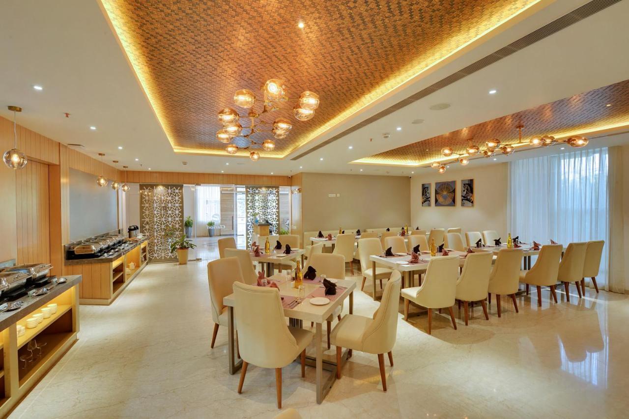 Clarion Hotel Bangalore Yesvantpur Eksteriør billede