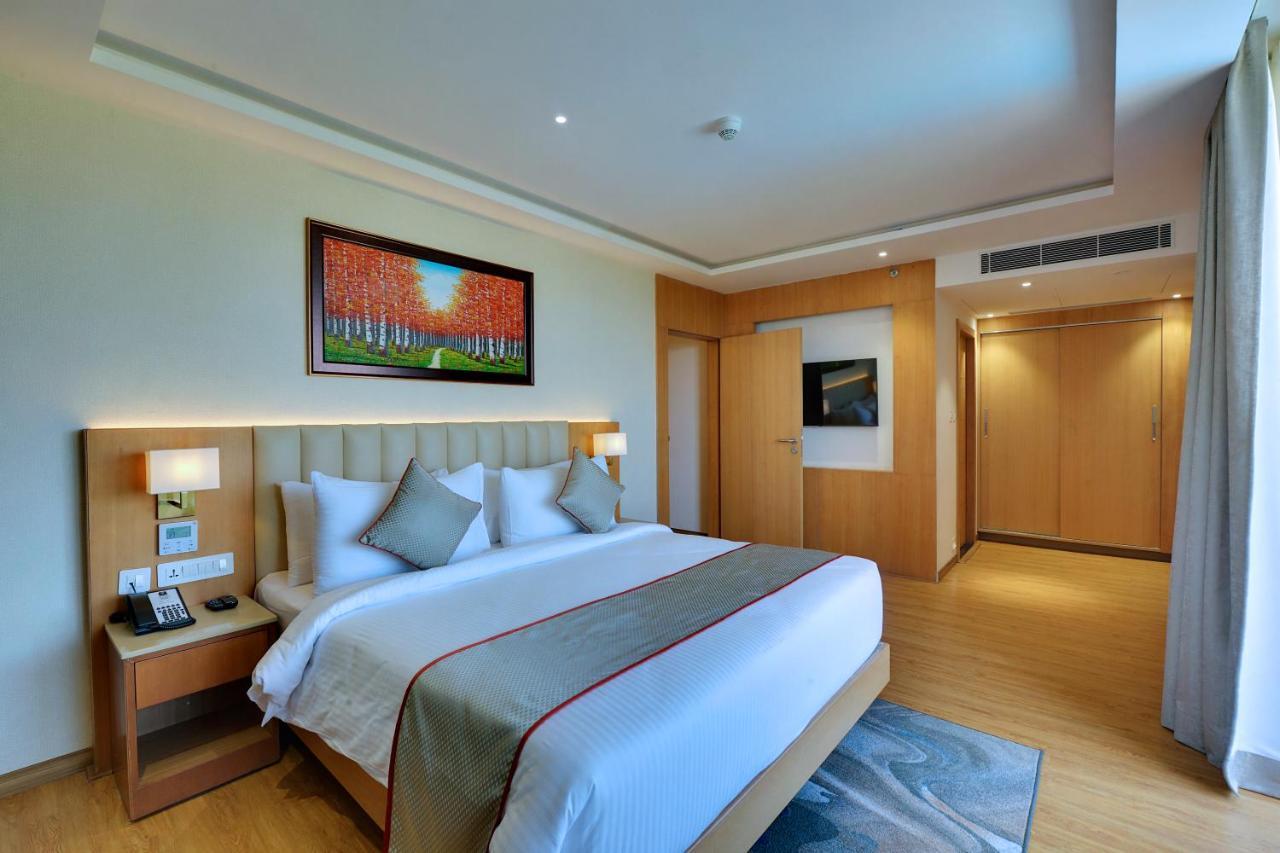 Clarion Hotel Bangalore Yesvantpur Eksteriør billede