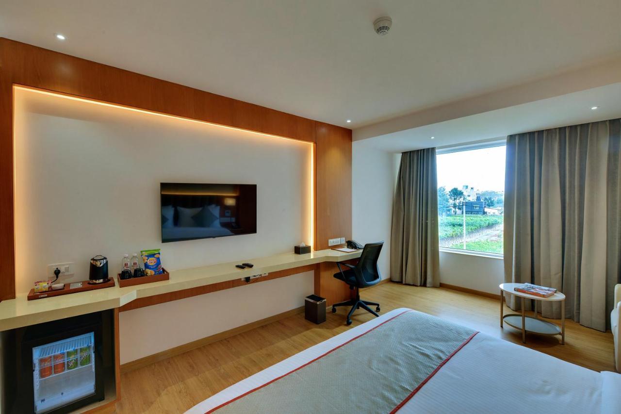 Clarion Hotel Bangalore Yesvantpur Eksteriør billede