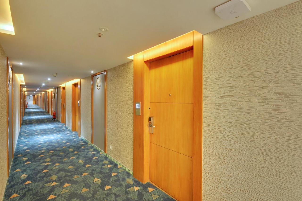 Clarion Hotel Bangalore Yesvantpur Eksteriør billede