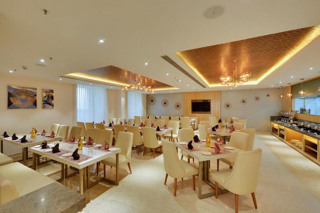Clarion Hotel Bangalore Yesvantpur Eksteriør billede