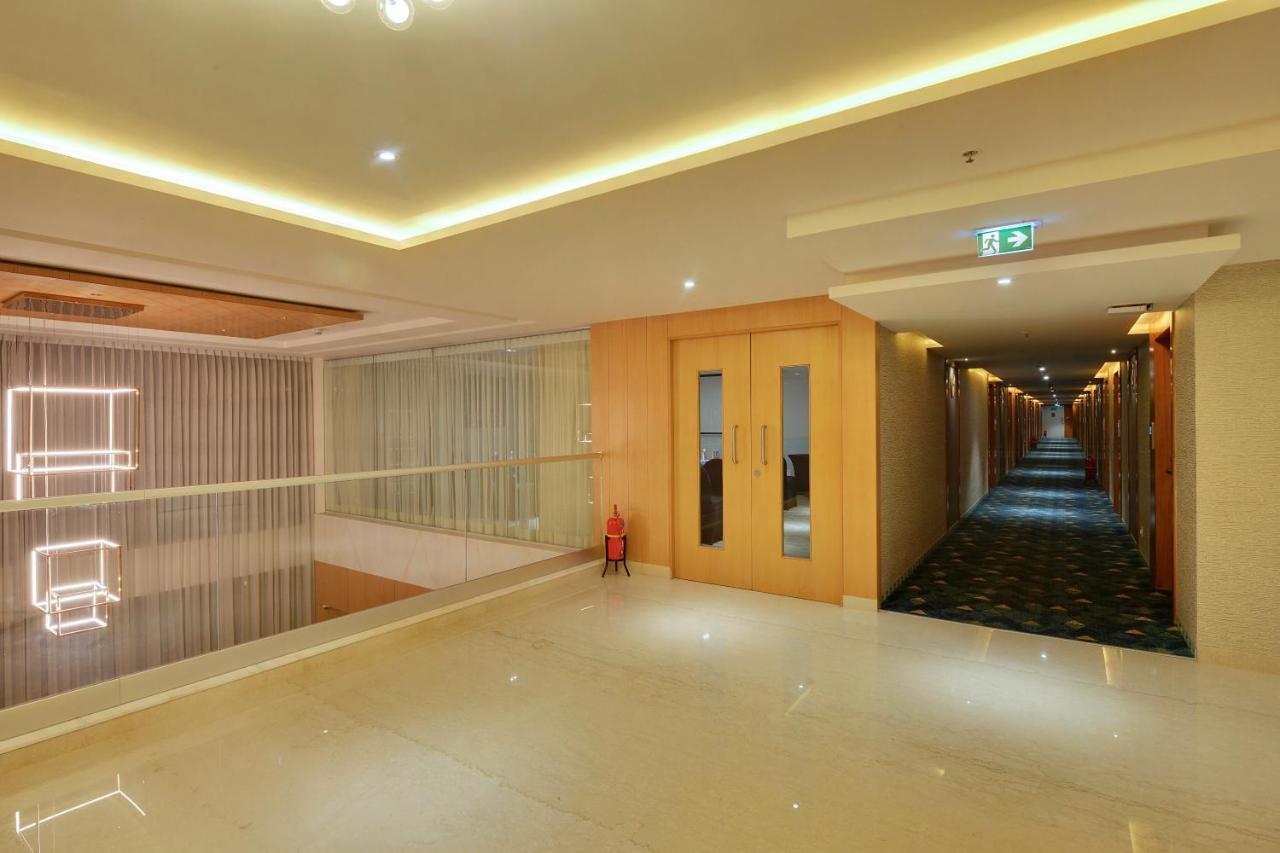 Clarion Hotel Bangalore Yesvantpur Eksteriør billede